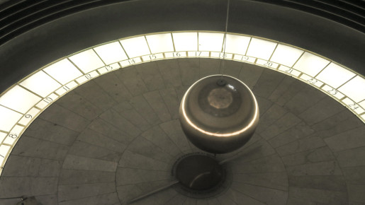 A Foucault pendulum in the observatory